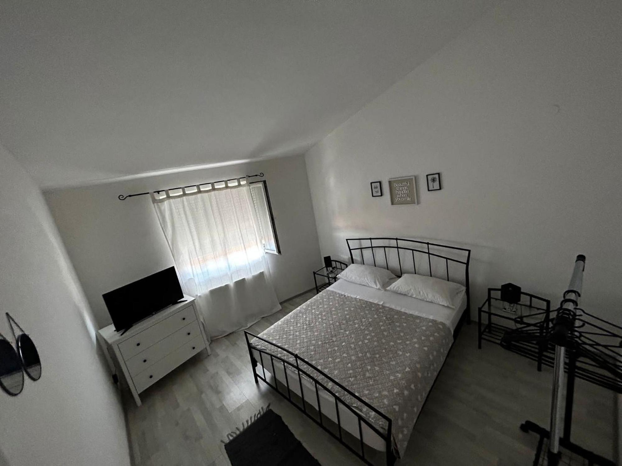 Apartments Petrovic Pirovac Ruang foto
